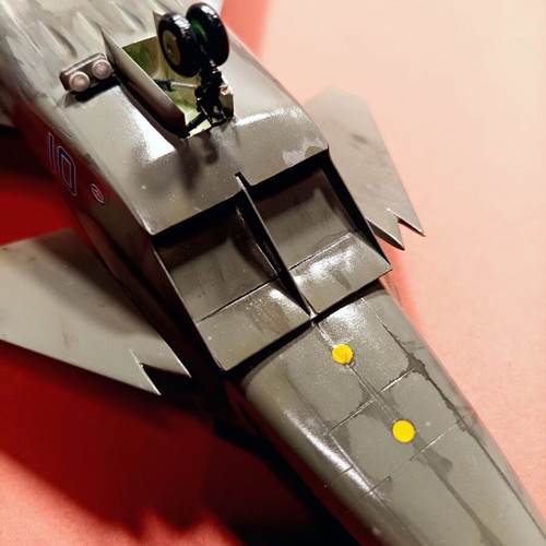 Plastic model 1/72 MIG 1.44 new, airbrushed paint