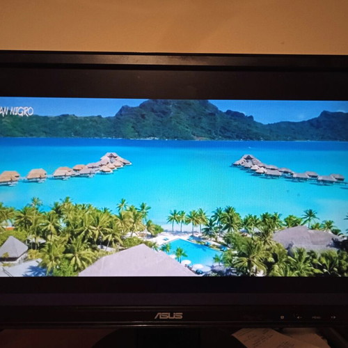 Asus 19" LCD monitor VW193D-B like new with 2 VGA cables