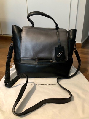 Diane Von Furstenberg DVF 440 χειρός μεταχειρισμένη μαύρη-γκρι δερμάτινη τσάντα