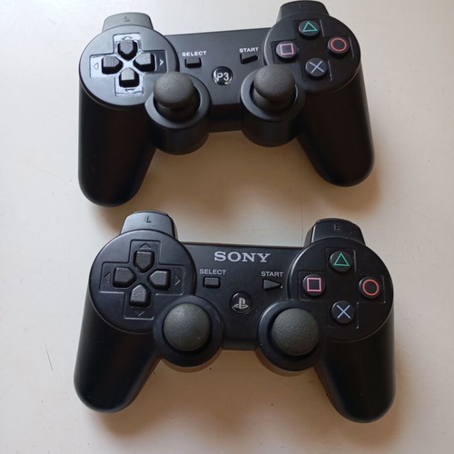 PlayStation 3 controllers used, pack of 4 (2 wireless, 2 wired)
