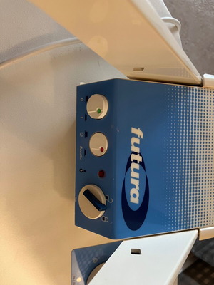 Singer Futura Steam Ironing Press like new for home use