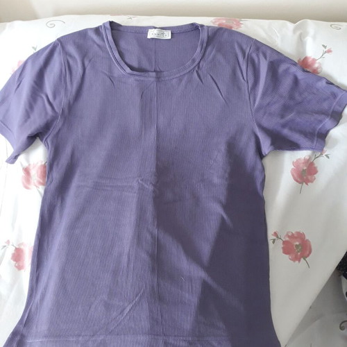 Women's ribbed short-sleeve T-shirt like new, purple, size L