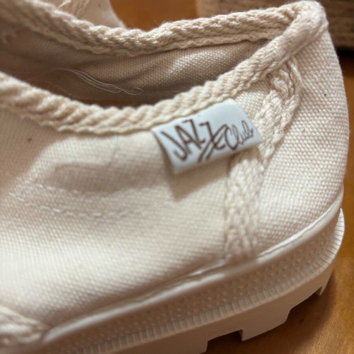 Canvas shoes new size 36 beige