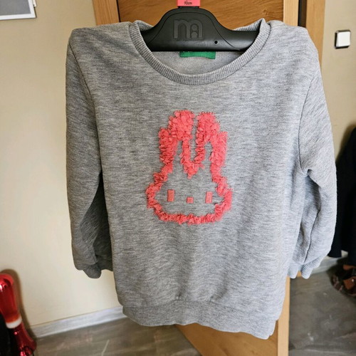 Benetton sweatshirt for girl 18-24 months like new