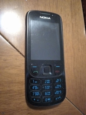 Nokia 6303c used, fully functional mobile phone with charger