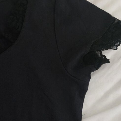 Terranova black crop top used, lace details, size M