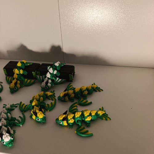 Flexi Dragon 3D Printed Keychains in 2 Colors, New