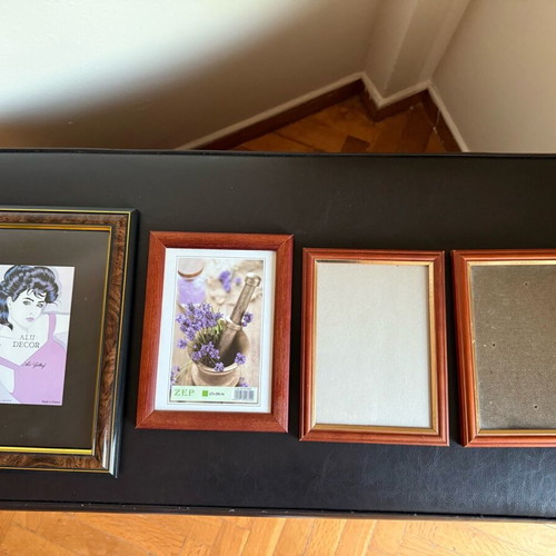 Picture frames like new