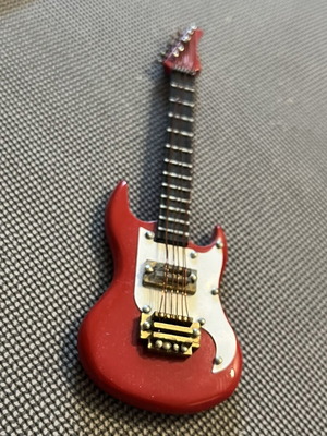 Decorative guitar miniature