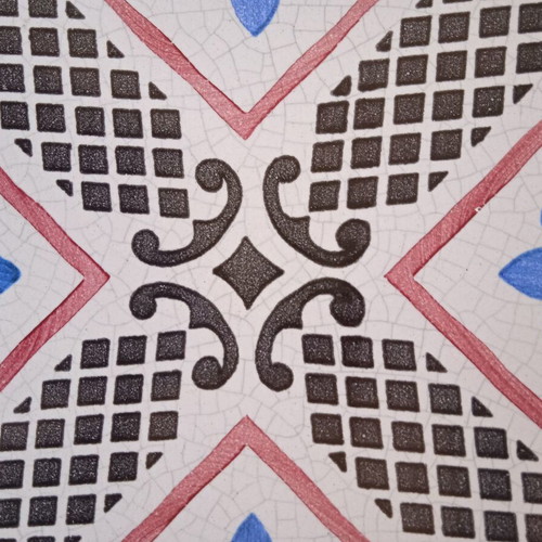 Handmade decorative tile 20x20 like new