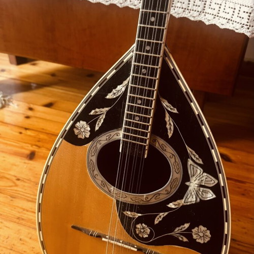 Handmade four-string bouzouki, walnut and maple wood