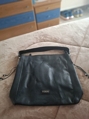 Verde shoulder bag like new, black