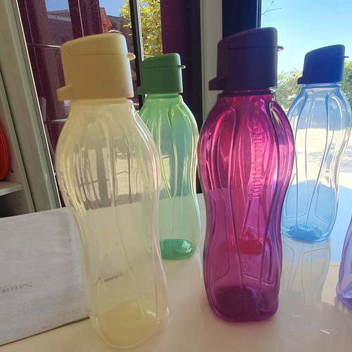 Tupperware water bottles 500 ml, pack of 2, assorted colors