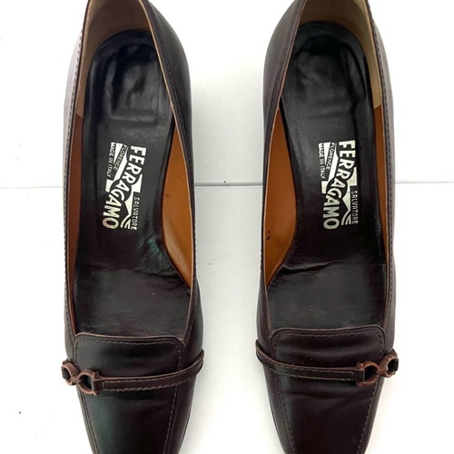 Salvatore Ferragamo mid heels used, brown pumps