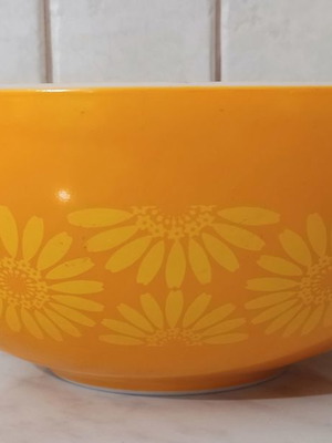 Σετ 3 μεταχειρισμένων μπολ ανάμειξης Vintage Pyrex 1970'α