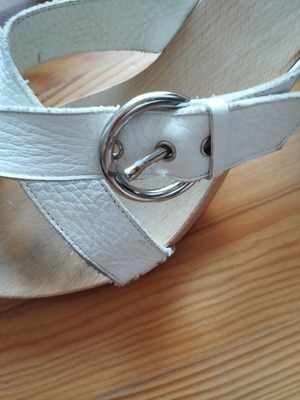 Burberry London wooden clogs sandals size 40 white leather like new