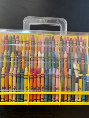 Crayon case with 72 crayons used, vintage collectible