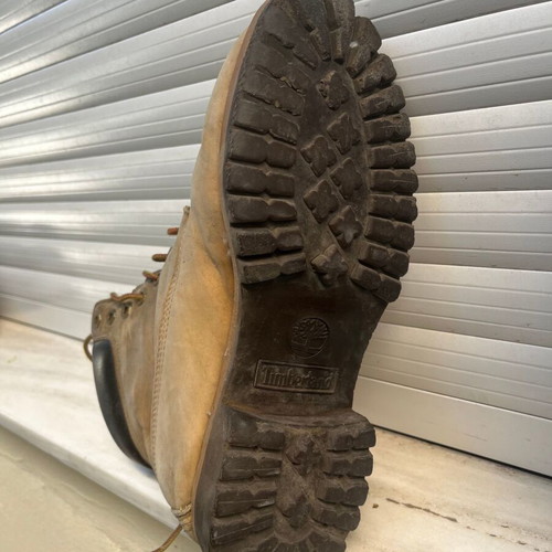 Timberland yellow boot size 42 US 8.5, used, replaced soles
