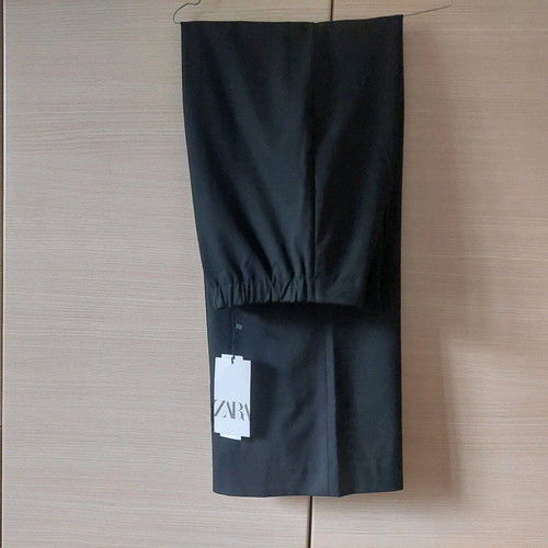 Zara Black Women's Fabric Pants New Size Small