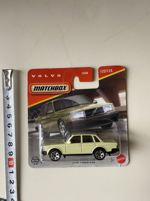 Matchbox Volvo 1986 collectible car like new in packaging