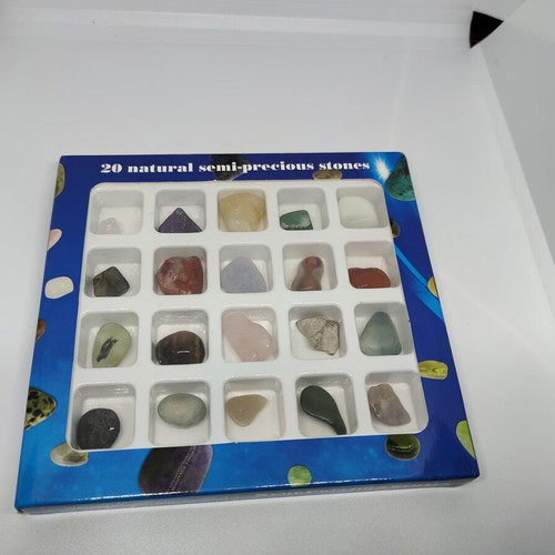 Set of 20 semiprecious stones collection like new