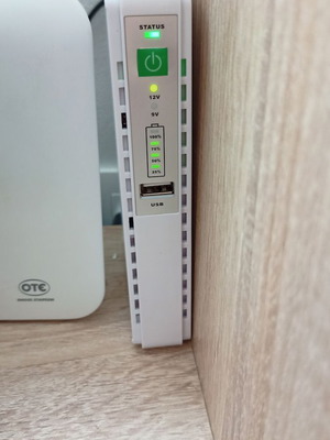 Mini UPS Lamtech 15W LAM020670 used, 12V and 9V with cables