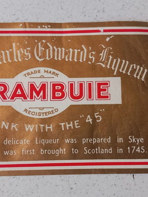 Drambuie label used, Liqueur 13 x 7.5 cm