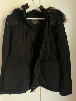 Mexx black jacket used, water-resistant, detachable hood and sleeves, 100% cotton