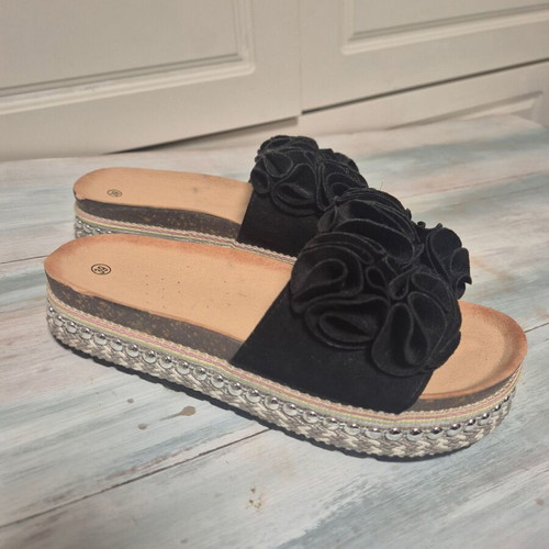 Slippers black with flower design and studs size 39 new