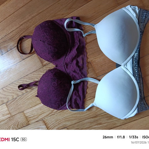 Victoria's Secret bras like new, pack of 2, pink and beige