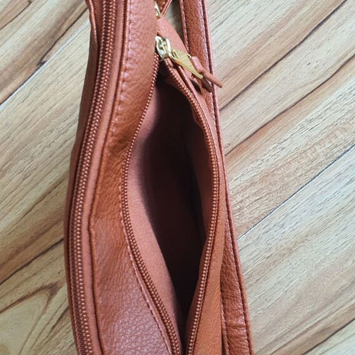 Avon brown shoulder bag like new