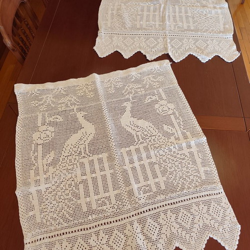 Handmade knitted curtains like new, set of 2, 67x77 cm