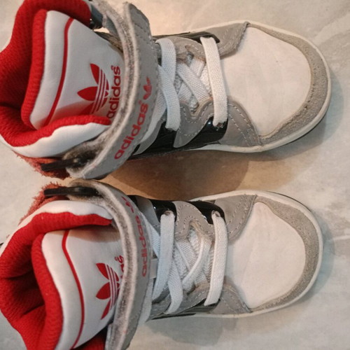 Adidas athletic boots used for girl size 23