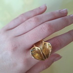Flower ring like new, golden