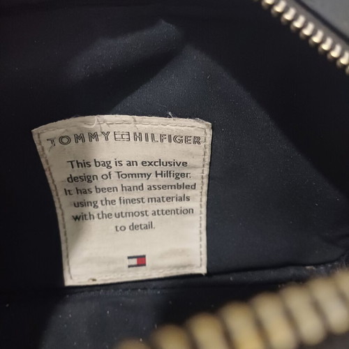 Tommy Hilfiger shoulder bag used, black, authentic