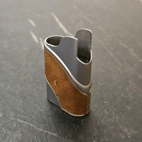 Karelias lighter case used