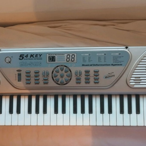 Children's keyboard piano slightly used