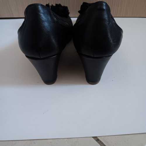 Women’s platform sandals used, size 36, black