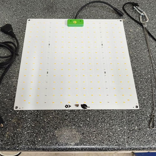 85W Full Spectrum LED Quantum Board Grow Light Kit Like New