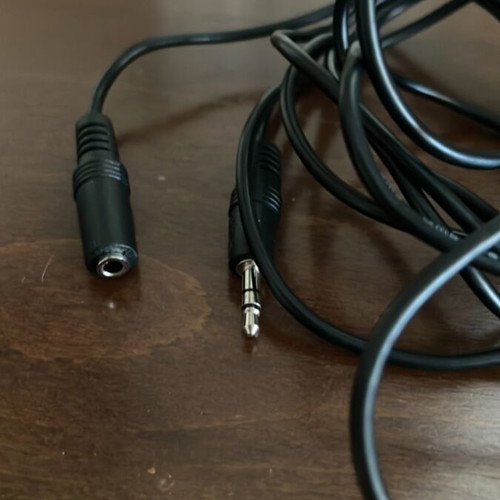 3.5mm Jack Cable Male to Female 2.6m like new
