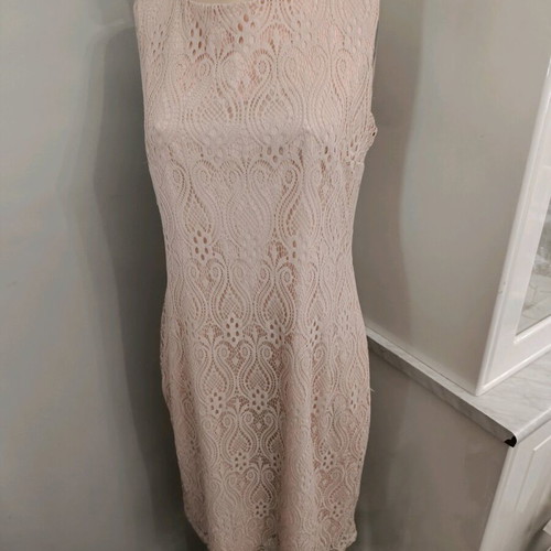 Pink Lace Dress Chrisper like new