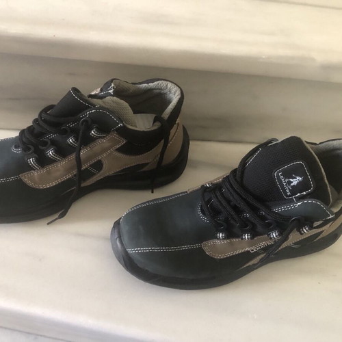 Lemaitre safety boots new, unworn