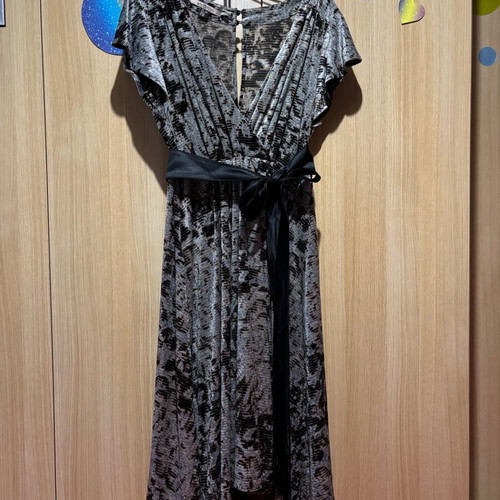 Attrattivo velvet dress like new, gray multicolor size M