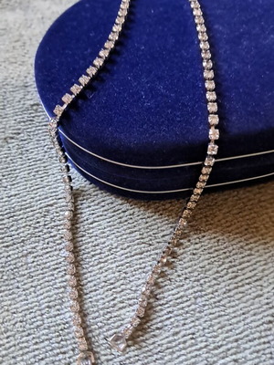 Necklace with zircon 41 cm like new