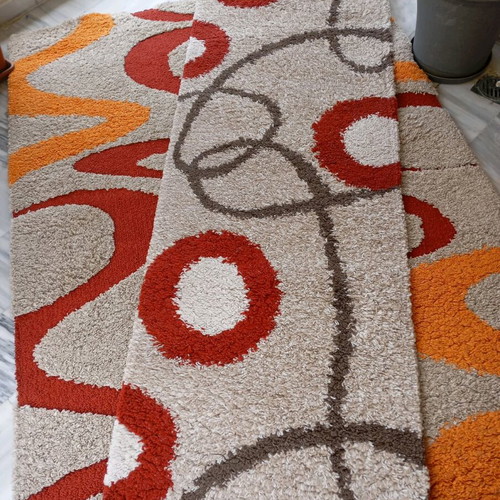 Rug set of 3 pieces in very good condition