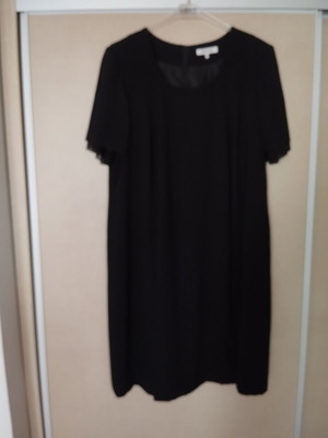 Dress with muslin sleeve Estetica like new, black