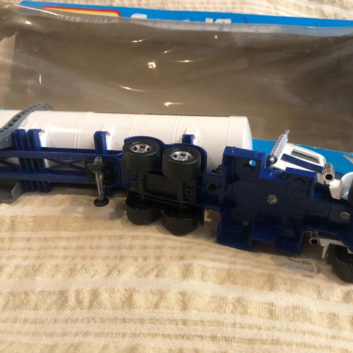 Matchbox Superkings K-103 tanker truck used, large