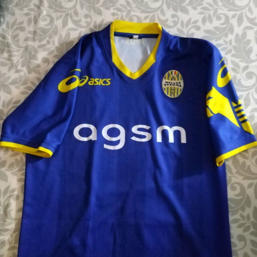 Hellas Verona football jersey medium used