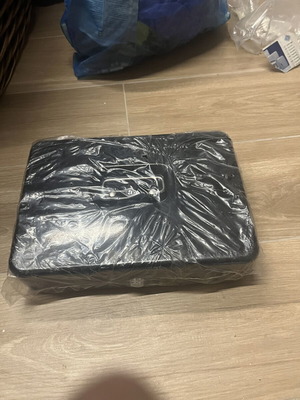 Safe new, unused