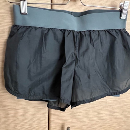 H&M athletic shorts used, gray, size XS 34
